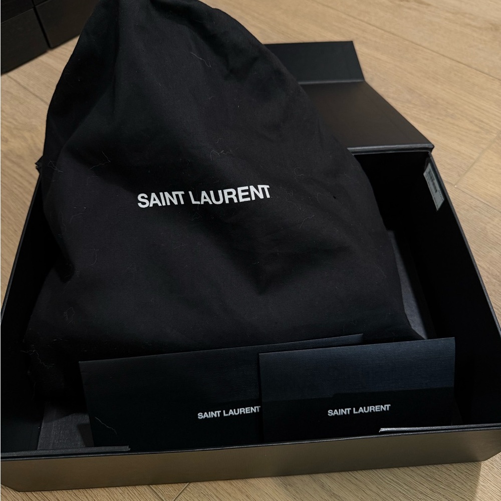 Saint Laurent Lou Lou puffer bag - Picture 14 of 16